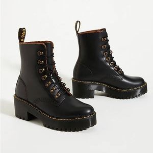 Dr. Martens - Leona Hook Boots - Black